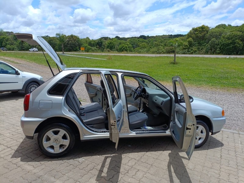 GOL 1.0 MI 16V GASOLINA 4P MANUAL - 1999 - NOVA PRATA