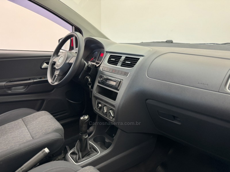 FOX 1.6 MI 8V FLEX 4P MANUAL - 2014 - CARLOS BARBOSA