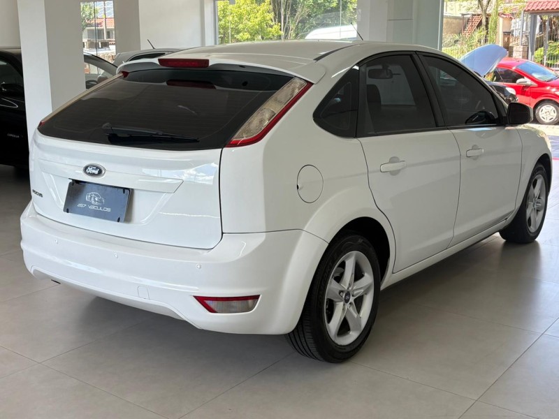 FOCUS 1.6 SE PLUS 16V FLEX 4P MANUAL - 2013 - BENTO GONçALVES