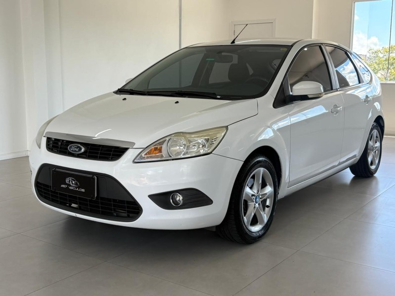 FOCUS 1.6 SE PLUS 16V FLEX 4P MANUAL - 2013 - BENTO GONçALVES