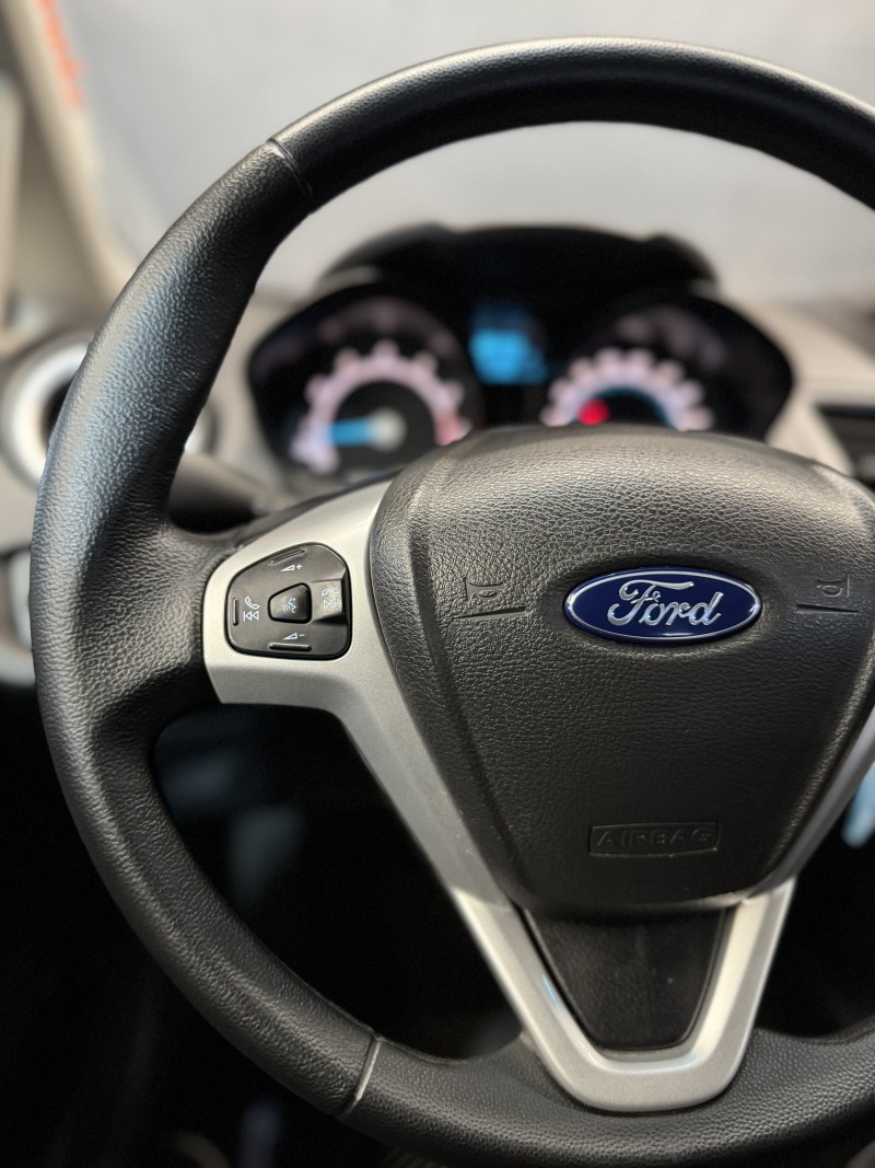 FIESTA 1.6 SEL HATCH 16V FLEX 4P AUTOMÁTICO - 2017 - CAXIAS DO SUL