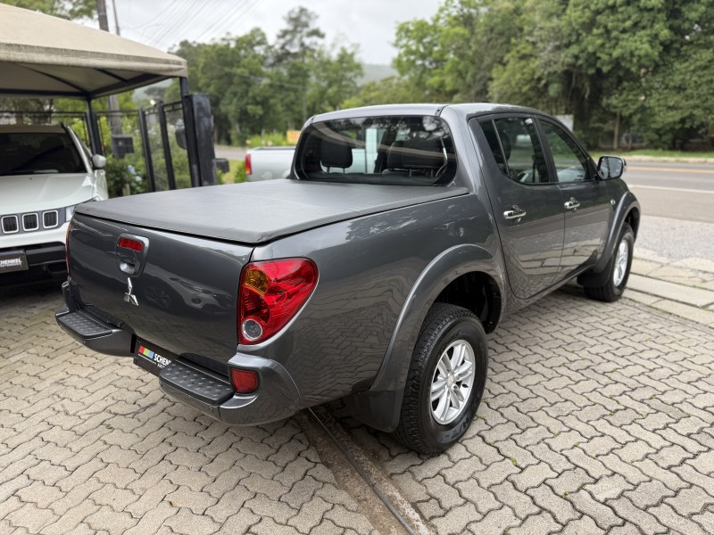 L200 TRITON 2.4 HLS CHROME 4X2 CD 16V FLEX 4P MANUAL - 2017 - NOVA PETRóPOLIS