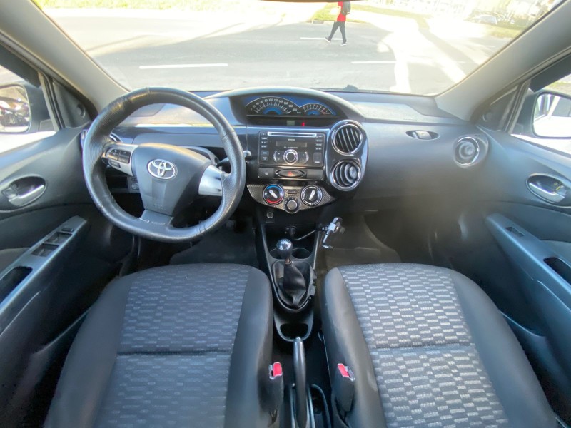 ETIOS 1.5 XLS 16V FLEX 4P MANUAL - 2014 - CAXIAS DO SUL