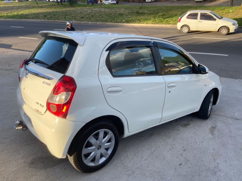 ETIOS 1.5 XLS 16V FLEX 4P MANUAL - 2014 - CAXIAS DO SUL