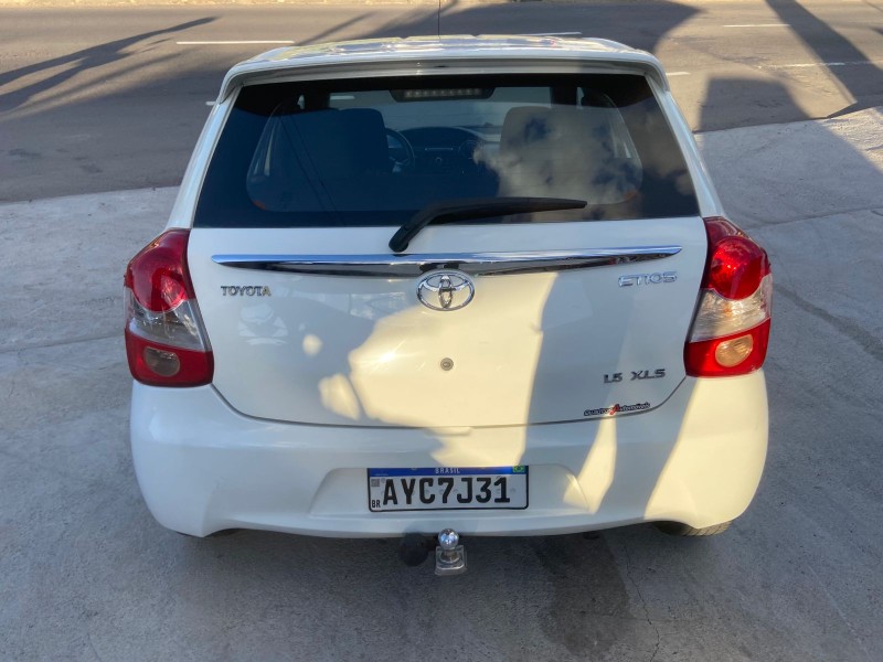 ETIOS 1.5 XLS 16V FLEX 4P MANUAL - 2014 - CAXIAS DO SUL