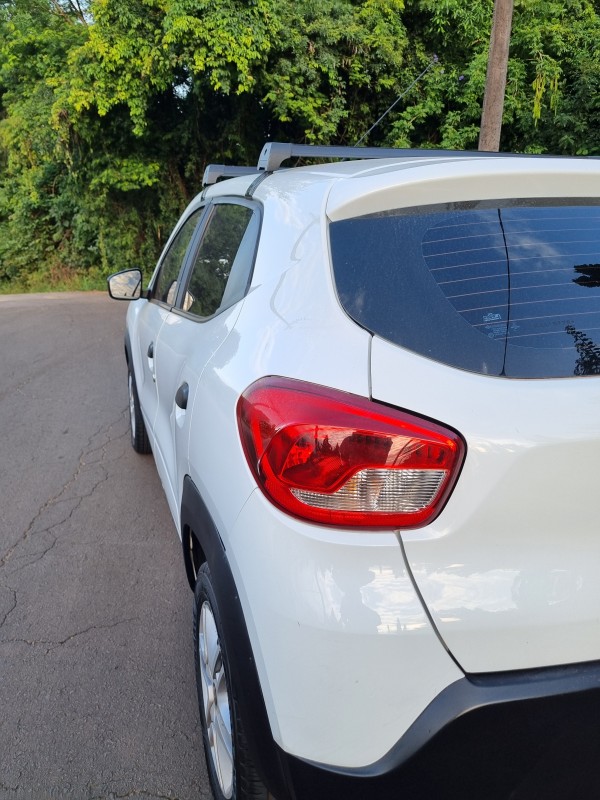 KWID 1.0 12V SCE FLEX LIFE MANUAL - 2019 - ARROIO DO MEIO
