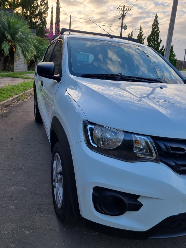 KWID 1.0 12V SCE FLEX LIFE MANUAL - 2019 - ARROIO DO MEIO