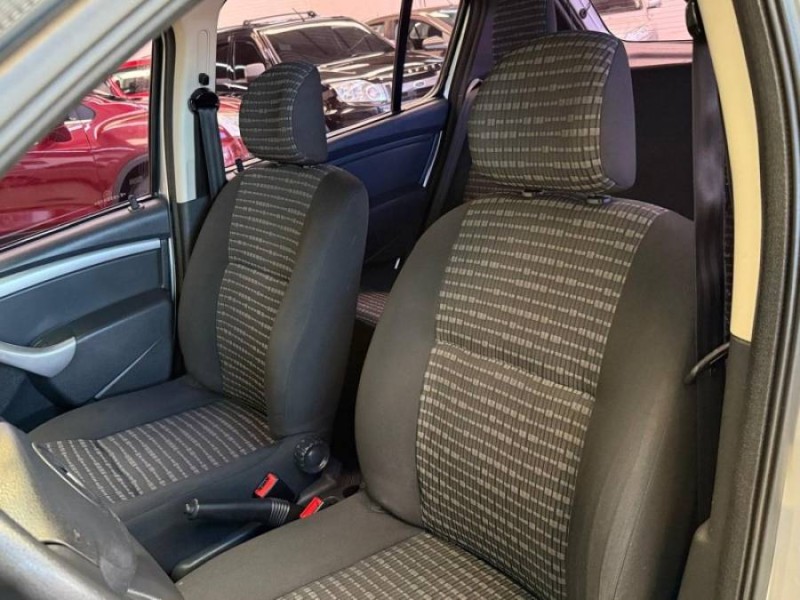 SANDERO 1.0 EXPRESSION 16V FLEX 4P MANUAL - 2014 - CAXIAS DO SUL