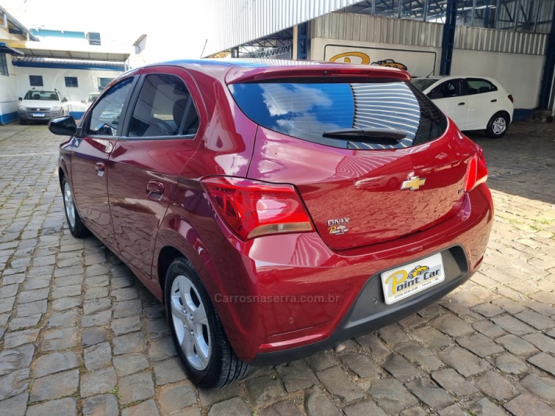 ONIX 1.4 MPFI LT 8V FLEX 4P MANUAL - 2019 - VACARIA