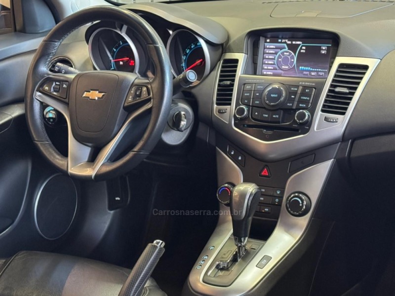 CRUZE 1.8 LT 16V FLEX 4P AUTOMÁTICO - 2013 - DOIS IRMãOS