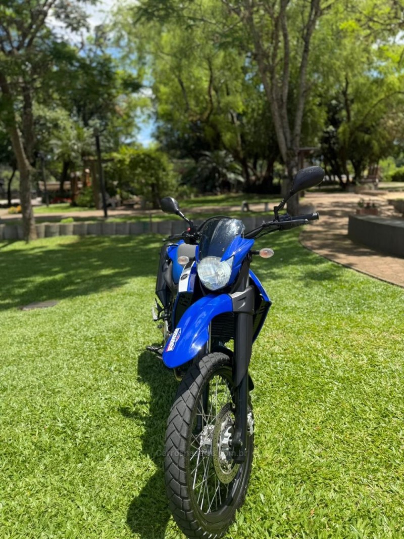 XT 660 R - 2012 - BROCHIER