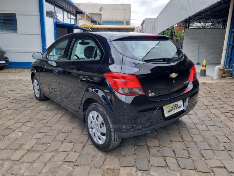 ONIX 1.4 MPFI LT 8V FLEX 4P MANUAL - 2013 - VACARIA