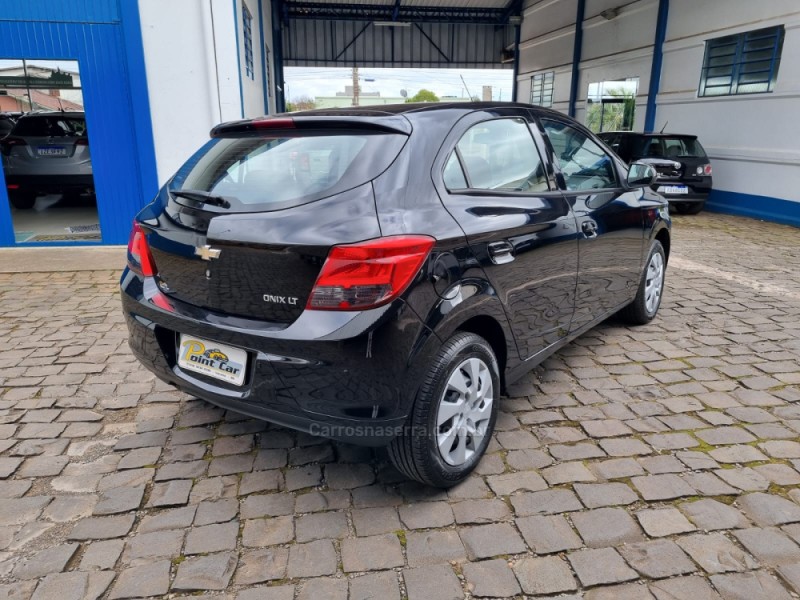 ONIX 1.4 MPFI LT 8V FLEX 4P MANUAL - 2013 - VACARIA