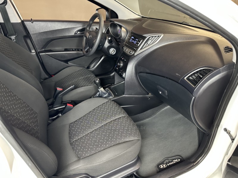 HB20 1.0 COMFORT 12V FLEX 4P MANUAL - 2017 - SAPIRANGA