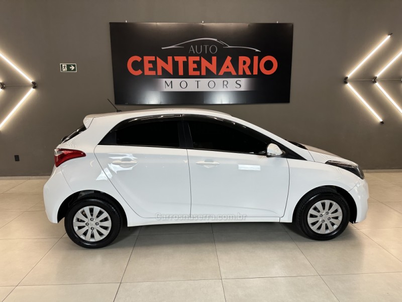 HB20 1.0 COMFORT 12V FLEX 4P MANUAL - 2017 - SAPIRANGA