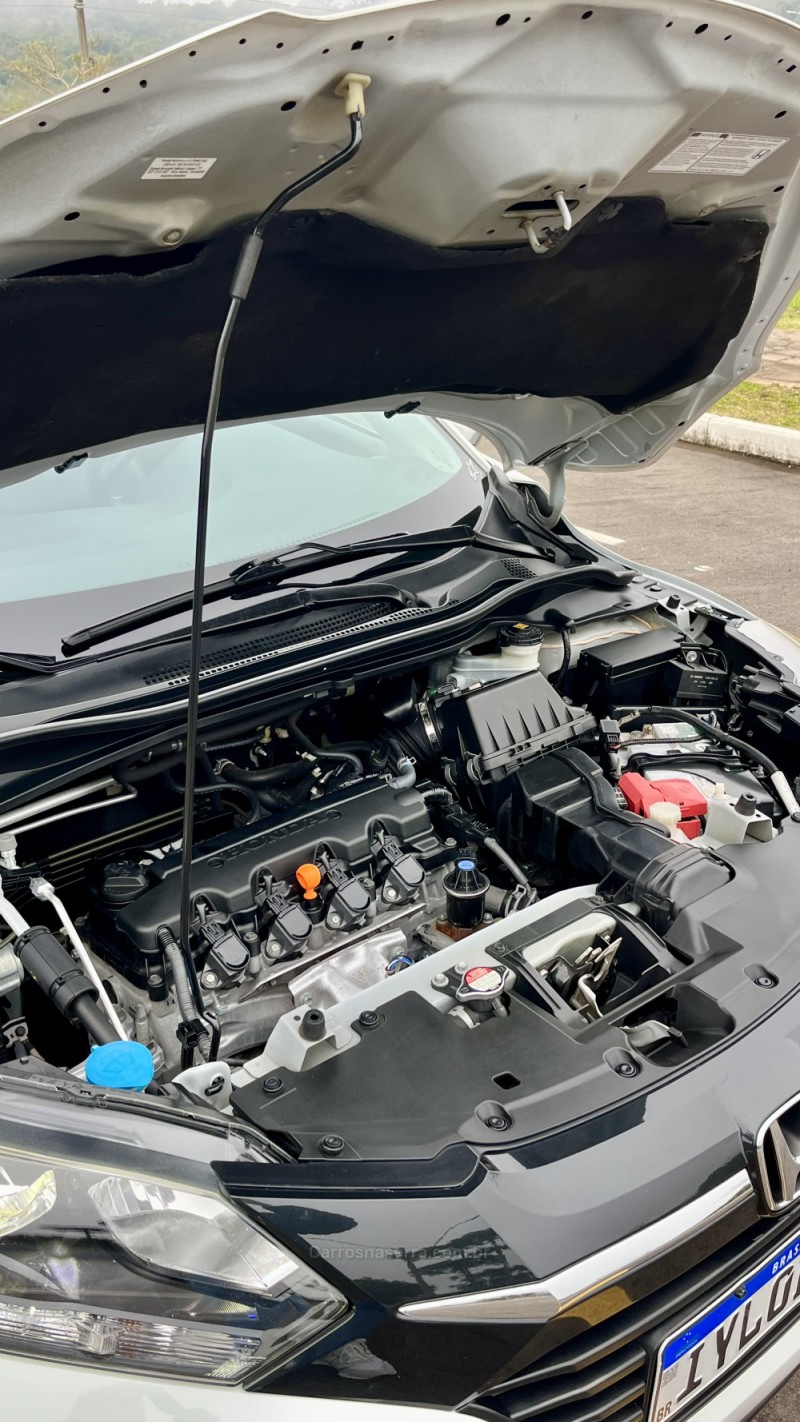 HR-V 1.8 16V FLEX TOURING 4P AUTOMÁTICO - 2018 - CARLOS BARBOSA