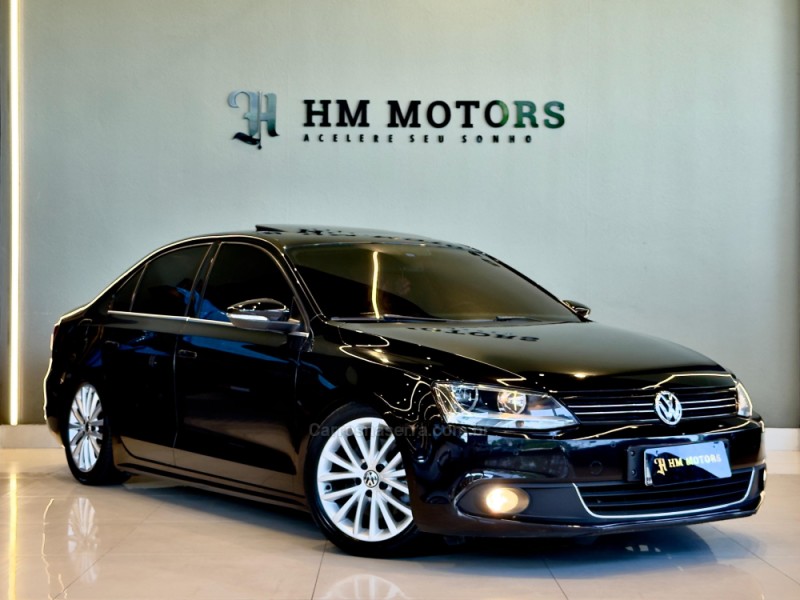 JETTA 2.0 TSI HIGHLINE 200CV GASOLINA 4P TIPTRONIC - 2012 - CAXIAS DO SUL