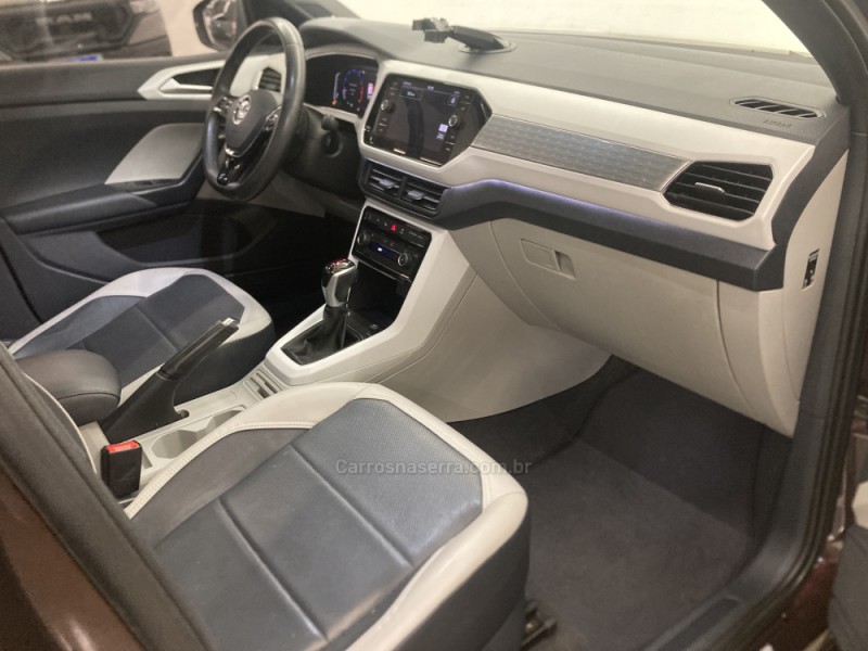 T-CROSS 1.4 HIGHLINE TSI 16V FLEX 4P AUTOMÁTICO - 2019 - CAXIAS DO SUL