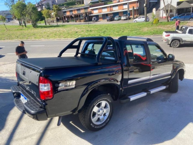 S10 2.4 MPFI EXECUTIVE 4X2 CD 8V FLEX 4P MANUAL - 2011 - CAXIAS DO SUL