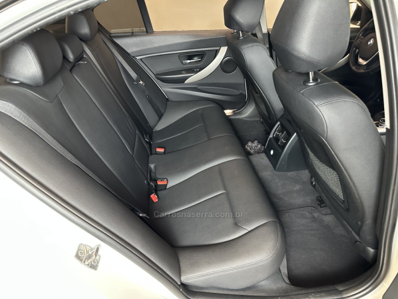 320I 2.0 16V TURBO ACTIVE FLEX 4P AUTOMÁTICO - 2015 - SAPIRANGA