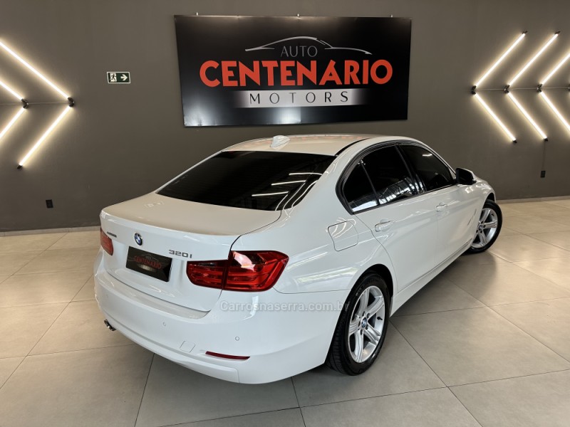 320I 2.0 16V TURBO ACTIVE FLEX 4P AUTOMÁTICO - 2015 - SAPIRANGA