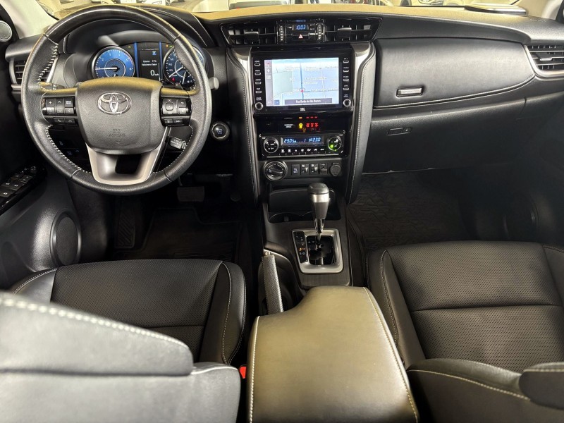 HILUX SW4 2.8 SRX 4X4 16V TURBO INTERCOOLER DIESEL 4P AUTOMÁTICO - 2022 - FARROUPILHA