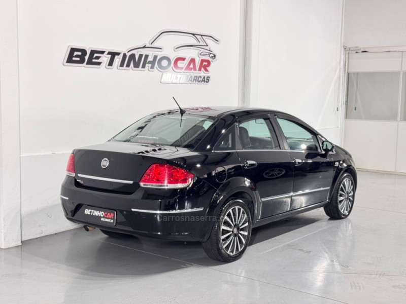 LINEA 1.8 ABSOLUTE 16V FLEX 4P AUTOMATIZADO - 2012 - ESTâNCIA VELHA