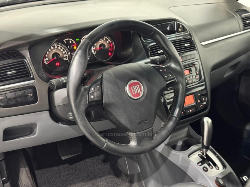 LINEA 1.8 ABSOLUTE 16V FLEX 4P AUTOMATIZADO - 2012 - ESTâNCIA VELHA