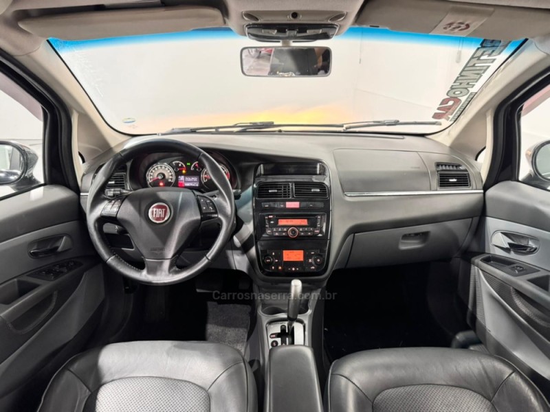 LINEA 1.8 ABSOLUTE 16V FLEX 4P AUTOMATIZADO - 2012 - ESTâNCIA VELHA