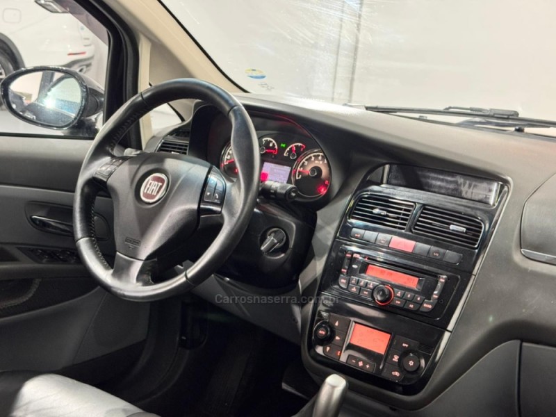 LINEA 1.8 ABSOLUTE 16V FLEX 4P AUTOMATIZADO - 2012 - ESTâNCIA VELHA