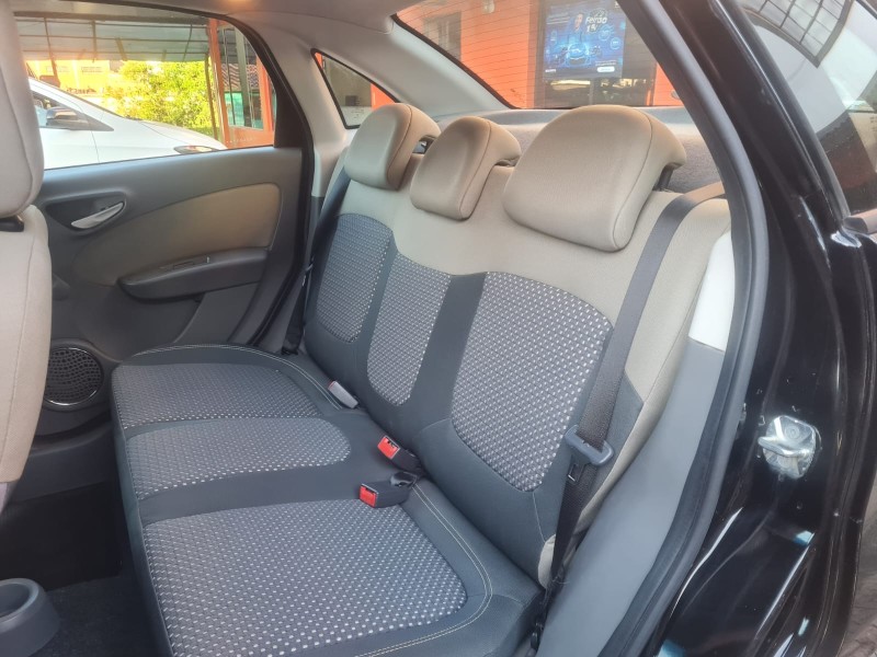 SIENA 1.6 MPI ESSENCE 16V FLEX 4P AUTOMATIZADO - 2015 - CANELA