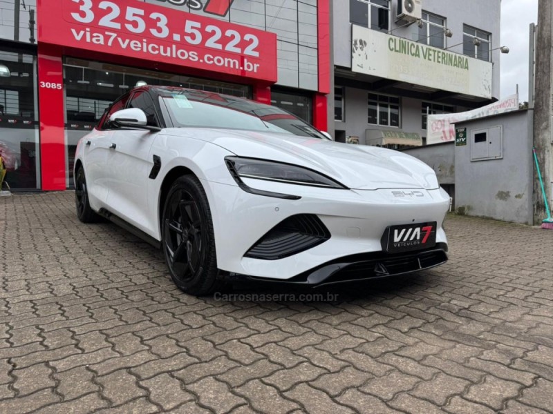 SEAL AWD ELÉTRICO 4P AUTOMÁTICO