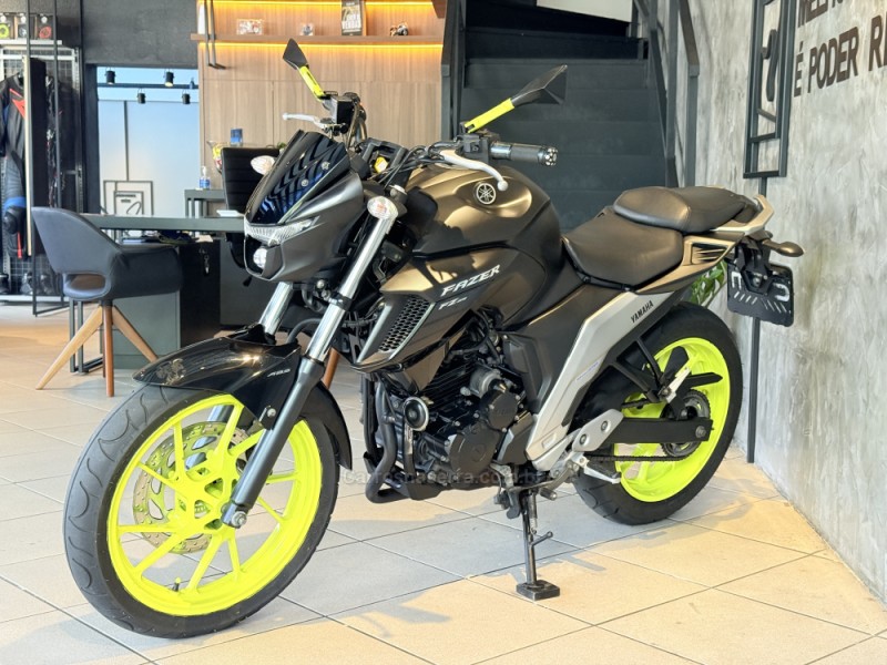 FAZER FZ25 - 2023 - CAXIAS DO SUL