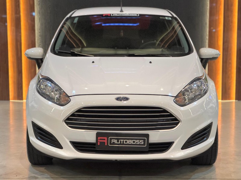 FIESTA 1.6 SE HATCH 16V FLEX 4P MANUAL - 2017 - NOVO HAMBURGO
