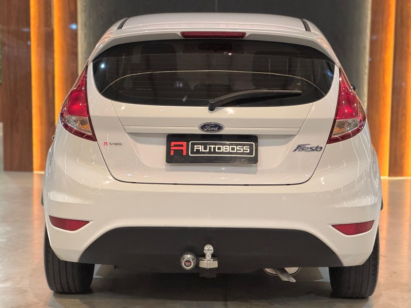 FIESTA 1.6 SE HATCH 16V FLEX 4P MANUAL - 2017 - NOVO HAMBURGO