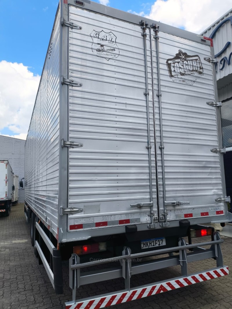 ATEGO 2429 6X2 - 2014 - GARIBALDI