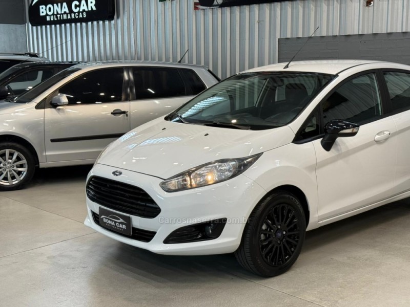 FIESTA 1.6 SEL HATCH 16V FLEX 4P MANUAL - 2017 - CAXIAS DO SUL