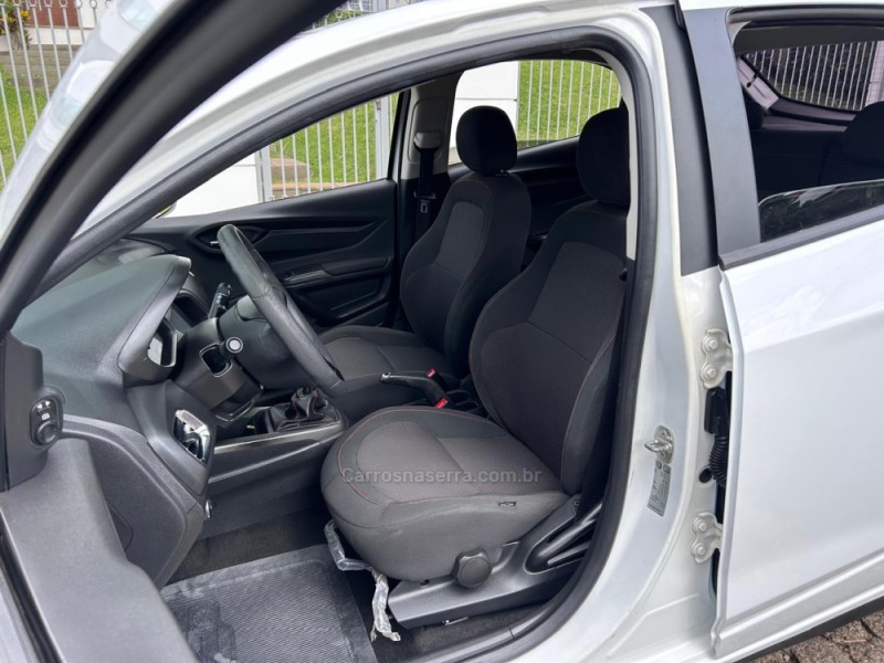 ONIX 1.4 MPFI LTZ 8V FLEX 4P MANUAL - 2015 - VENâNCIO AIRES