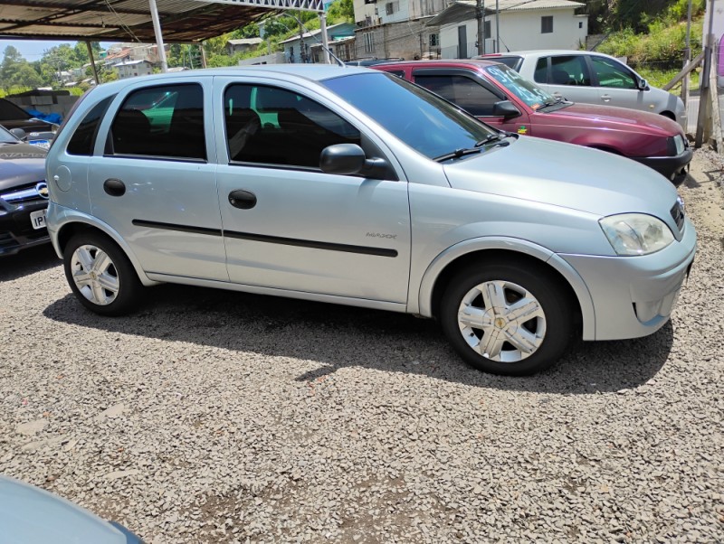 CORSA 1.4 MPFI MAXX 8V FLEX 4P MANUAL - 2009 - CAXIAS DO SUL