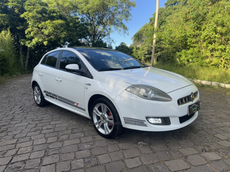 BRAVO 1.4 16V T-JET GASOLINA 4P MANUAL - 2014 - NOVA PRATA