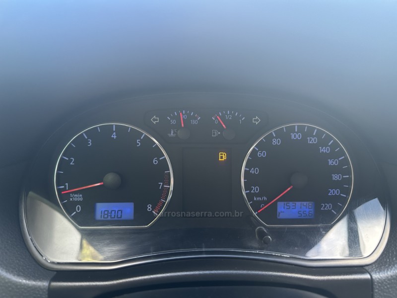 POLO 1.6 MI 8V E-FLEX 4P MANUAL - 2011 - NOVA PRATA