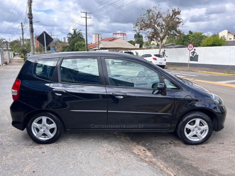 FIT 1.4 LX 8V GASOLINA 4P MANUAL - 2008 - VENâNCIO AIRES