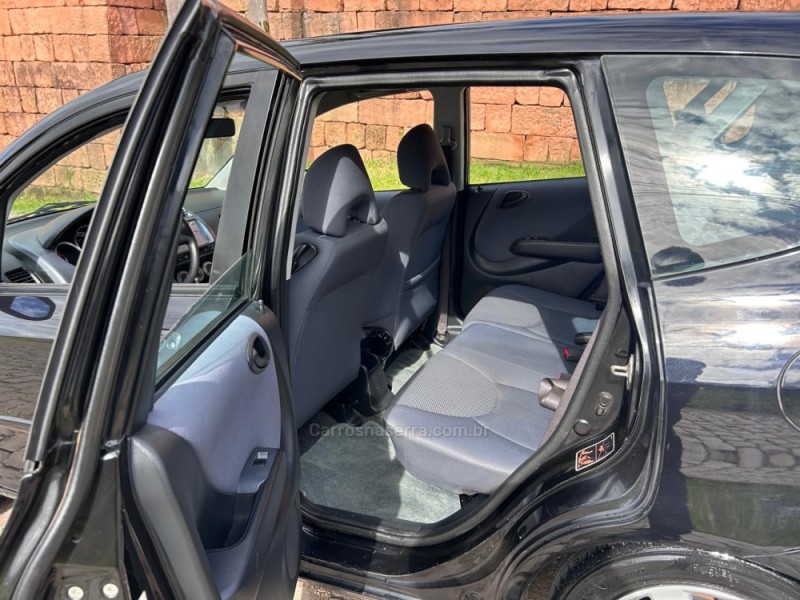 FIT 1.4 LX 8V GASOLINA 4P MANUAL - 2008 - VENâNCIO AIRES