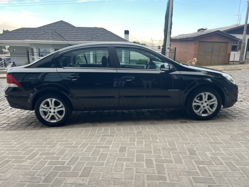 VECTRA 2.0 MPFI ELEGANCE 8V FLEX 4P MANUAL - 2010 - VERANóPOLIS