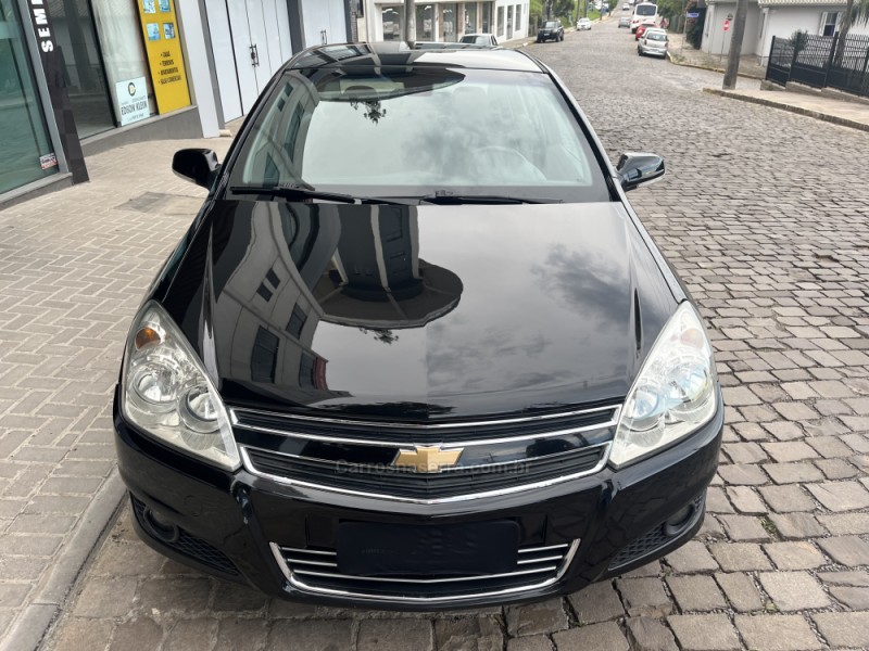 VECTRA 2.0 MPFI ELEGANCE 8V FLEX 4P MANUAL - 2010 - VERANóPOLIS