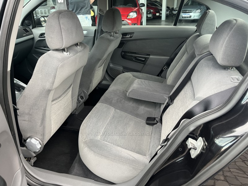 VECTRA 2.0 MPFI ELEGANCE 8V FLEX 4P MANUAL - 2010 - VERANóPOLIS