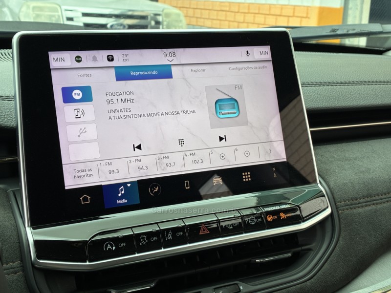 COMMANDER 1.3 LIMITED T270 16V 4X2 TURBO FLEX 4P AUTOMÁTICO - 2025 - VENâNCIO AIRES