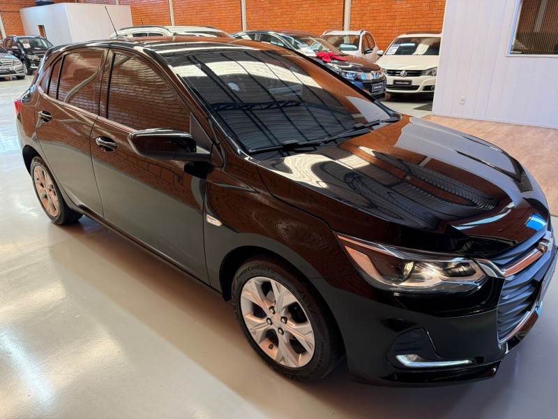 ONIX 1.0	PREMIER PLUS 12V TURBO FLEX 4P AUTOMÁTICO - 2020 - BENTO GONçALVES