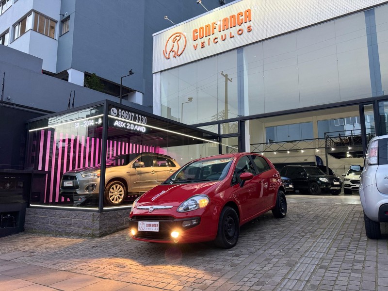 PUNTO 1.4 ATTRACTIVE 8V FLEX 4P MANUAL