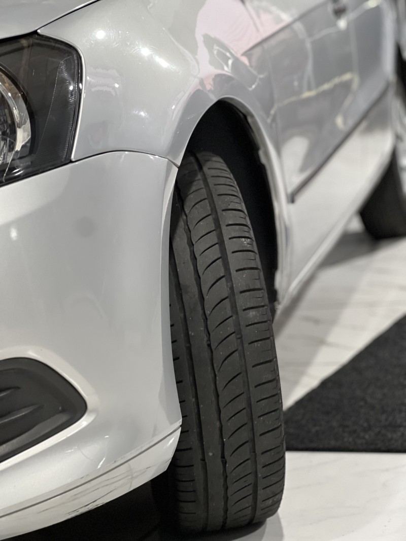 VOYAGE 1.0 MI CITY 8V FLEX 4P MANUAL - 2015 - CAXIAS DO SUL